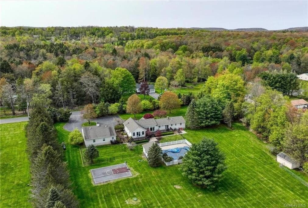 Escape To The Catskills Liberty Bagian luar foto